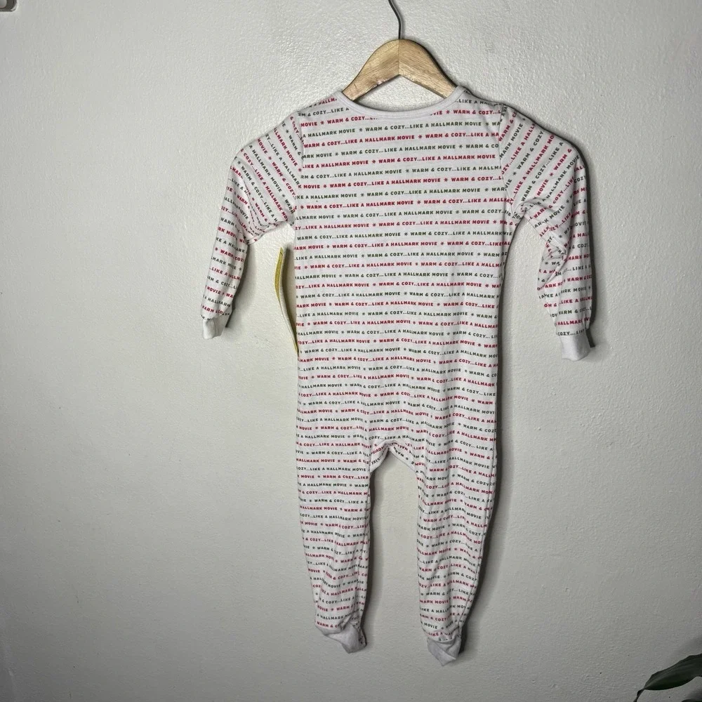 New Hallmark Movie Channel Kids Footed Pajamas Size 3T Footie‎ Christmas